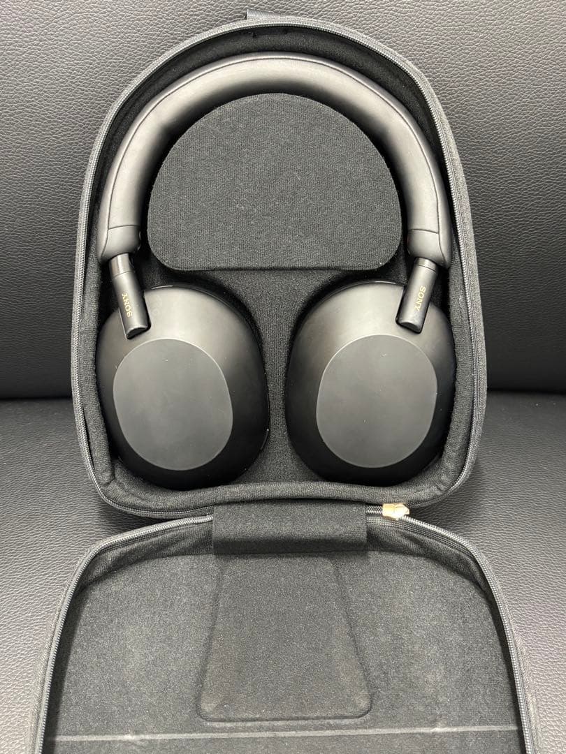SONY WH-1000XM5ワイヤレスヘッドホン ブラック ケース付き