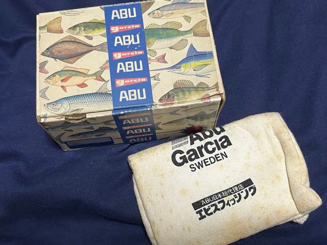 新品未使用　84年製　ABU garcia アンバサダー2500C