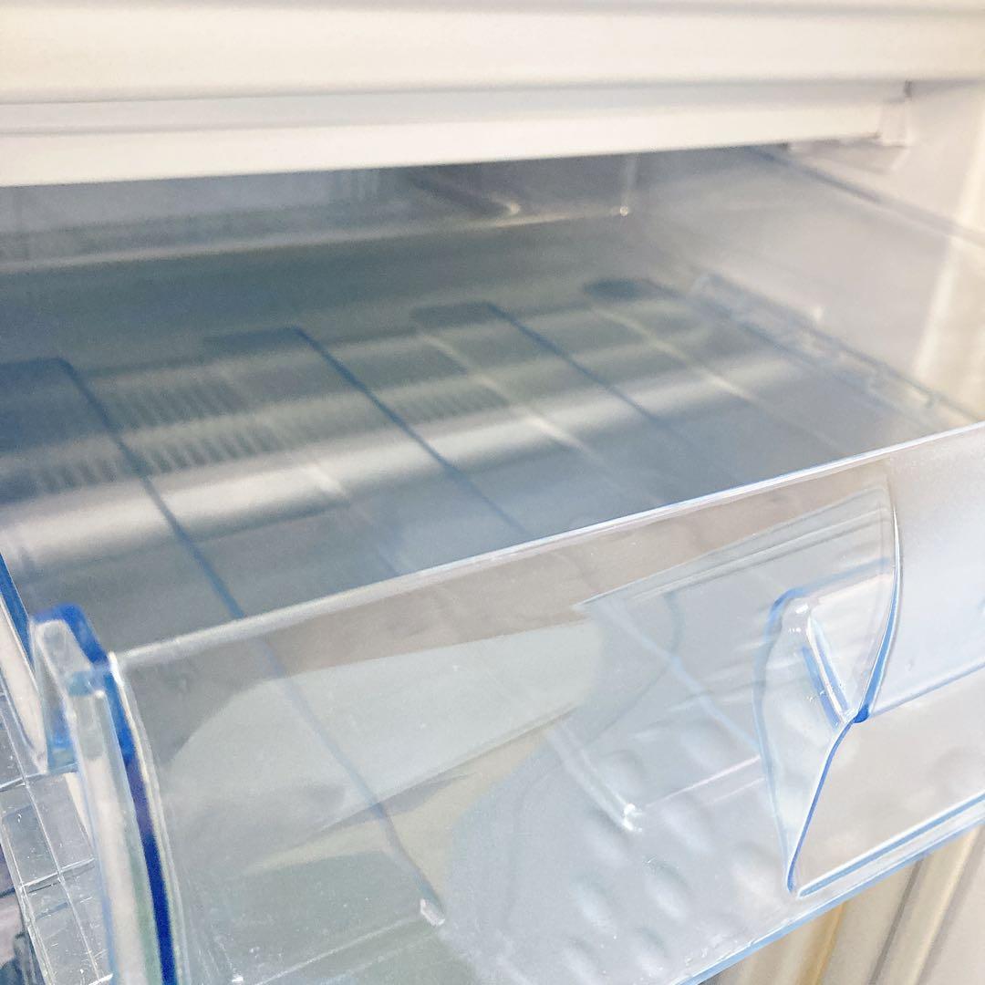 アイリスオーヤマ　ノンフロン冷凍庫　IUSD-9B-W 85L