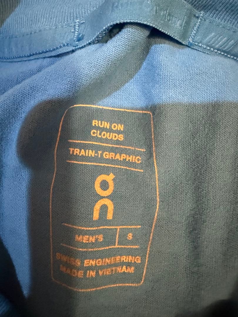 上下セット。Train-t&performance-shorts