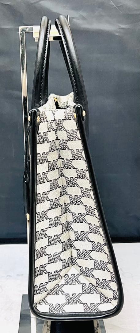 MICHAEL KORS 2WAY トートショルダーバッグ 総柄モノトーン 美品