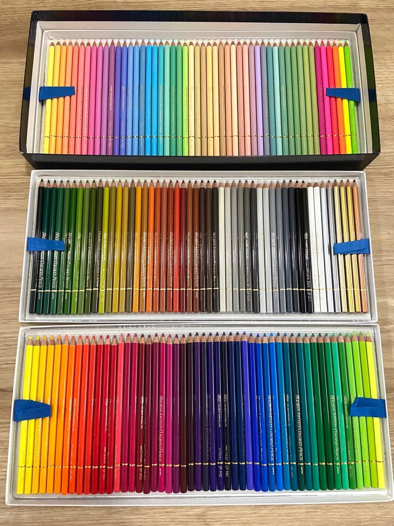 Holbein Artist's Colored Pencil 150色セット