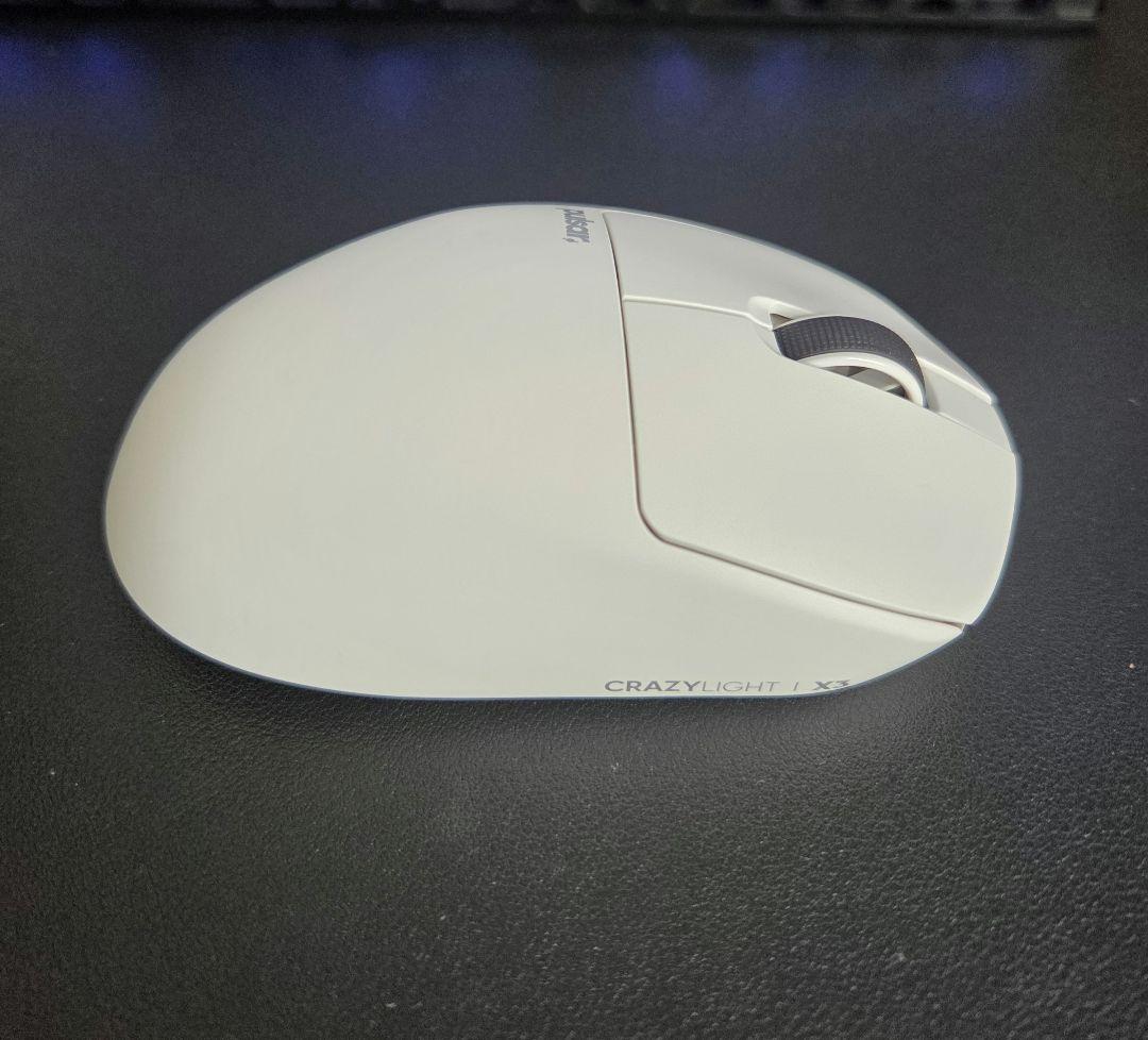 Pulsar X3 crazylight　ホワイト