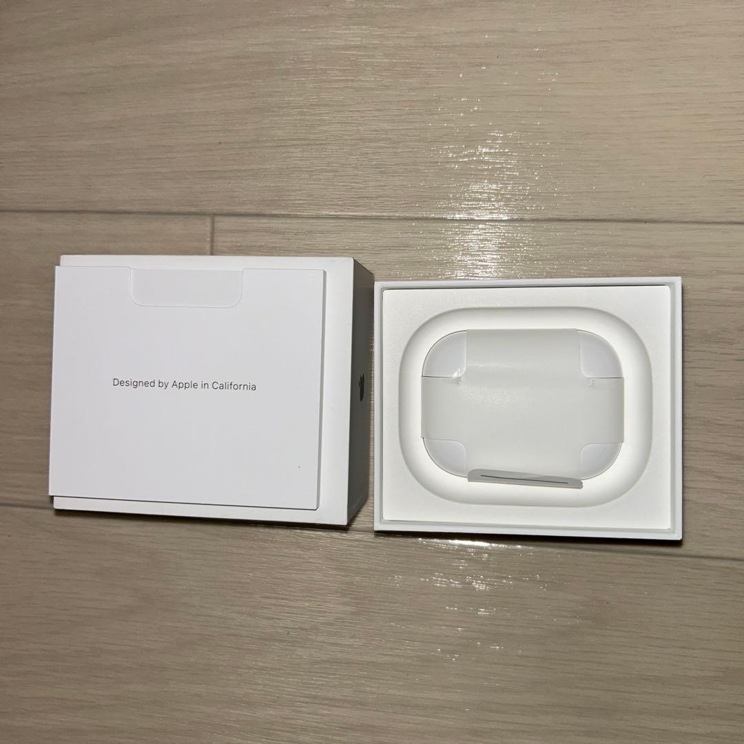 AirPods Pro3（ケース付き）