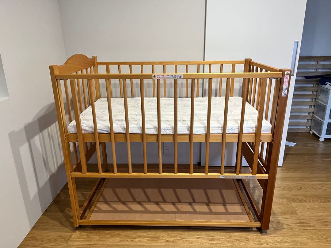 日本製木製ベビーベッド（ナチュラルウッド）