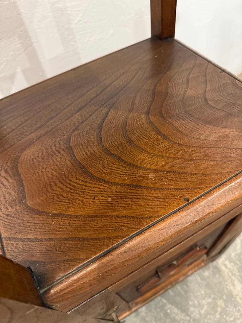 ヴィンテージ　木製サイドテーブル　ベッドサイドテーブル　フランス