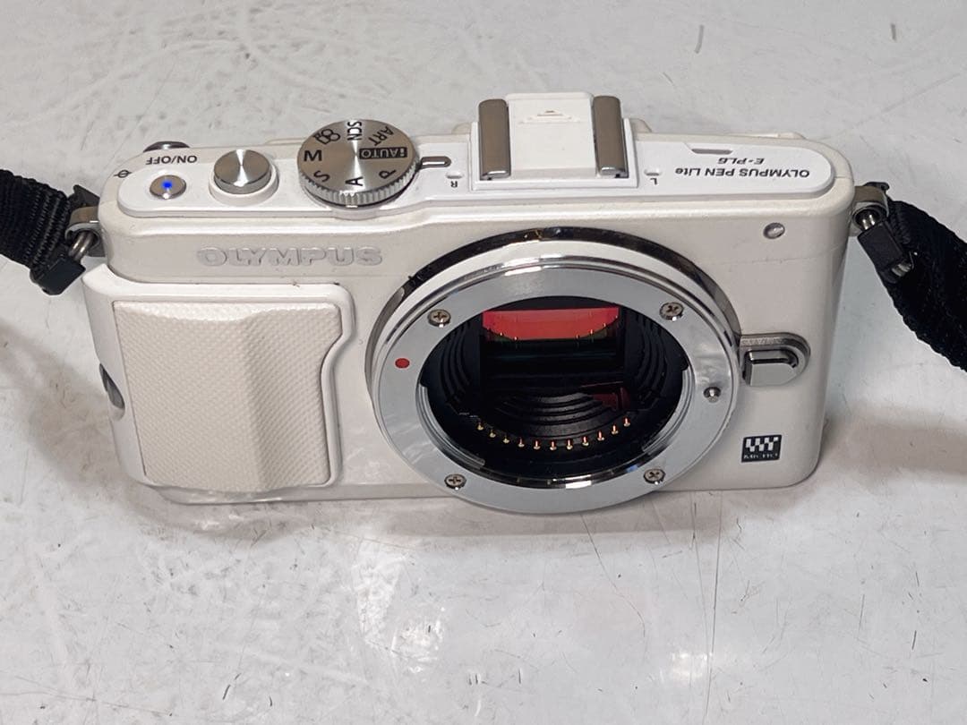 OLYMPUS PEN Lite E-PL6 ホワイト