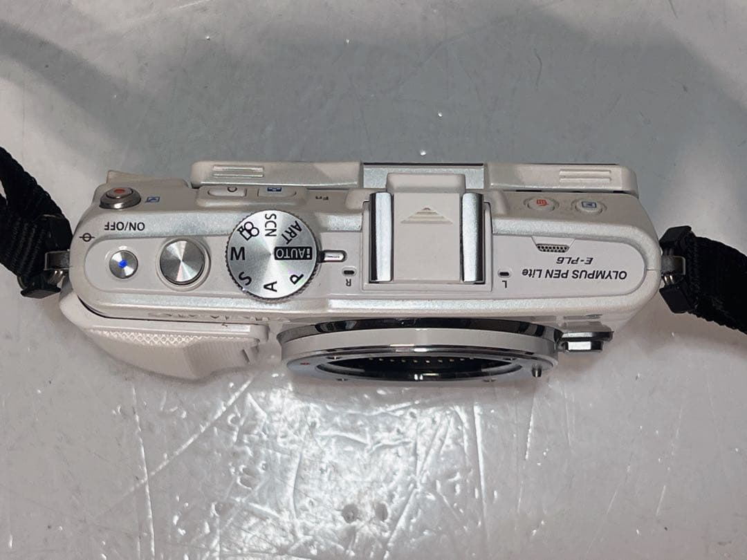 OLYMPUS PEN Lite E-PL6 ホワイト