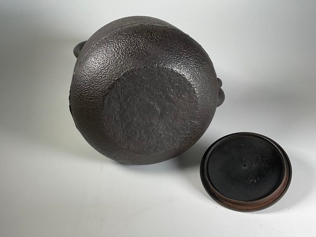 小振りな鉄瓶　斑銅蓋　煎茶道具