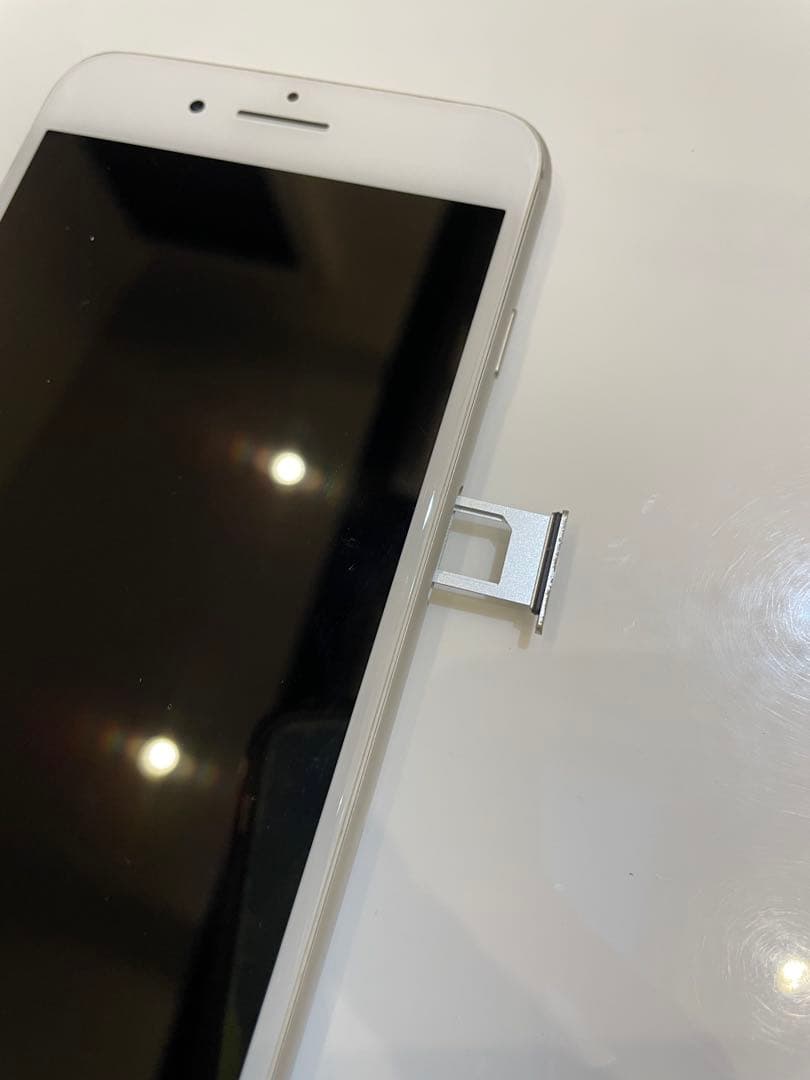 Apple iPhone 8 Plus シルバー MQ9L2J/A 64GB