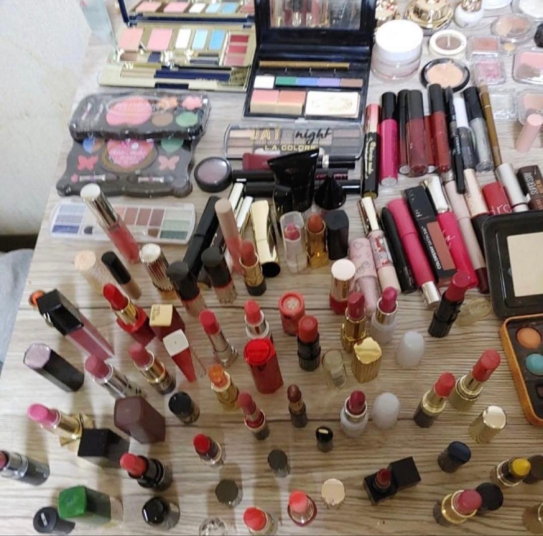 Y*4様 化粧品 コスメまとめ売り 中古から新品まで アイシャドウ 口紅 など