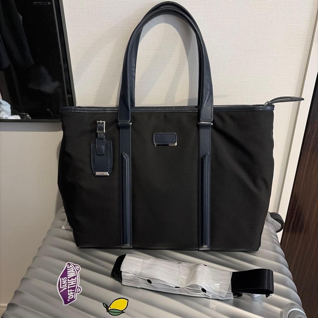 Tumi Jarvis イースト・ウエスト・トート