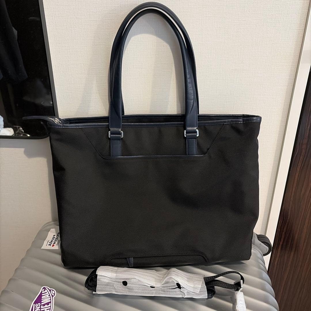 Tumi Jarvis イースト・ウエスト・トート