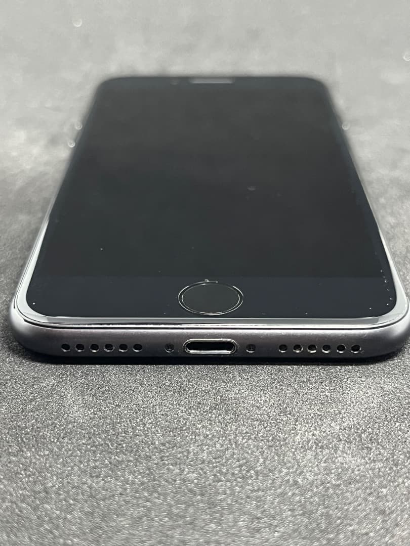 iPhone 8 256GB Space Gray 本体のみ