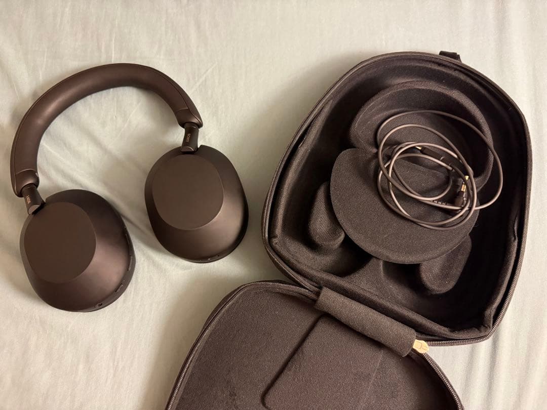 SONY WH-1000XM5 ヘッドホンワイヤレスヘッドホン