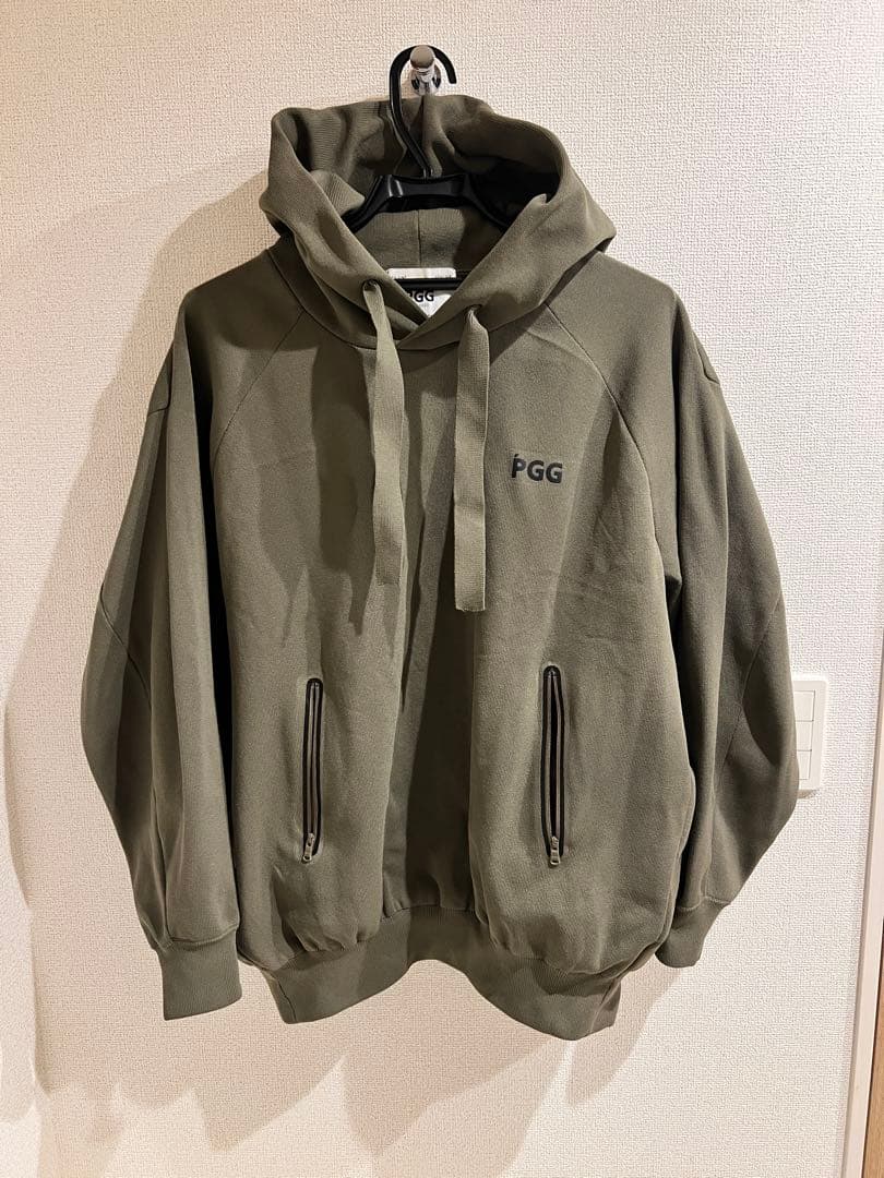 pgg トレーナー　カーキ　完売品　Ｌサイズ