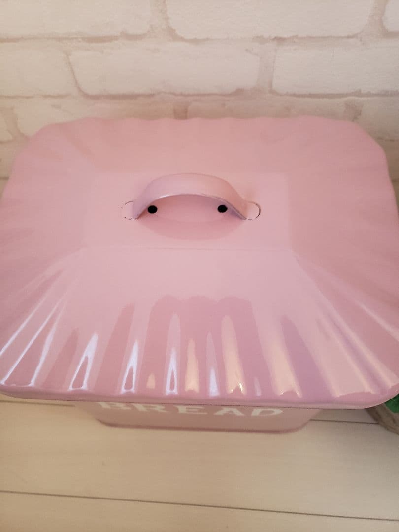 オールドファームハウスホーロー缶