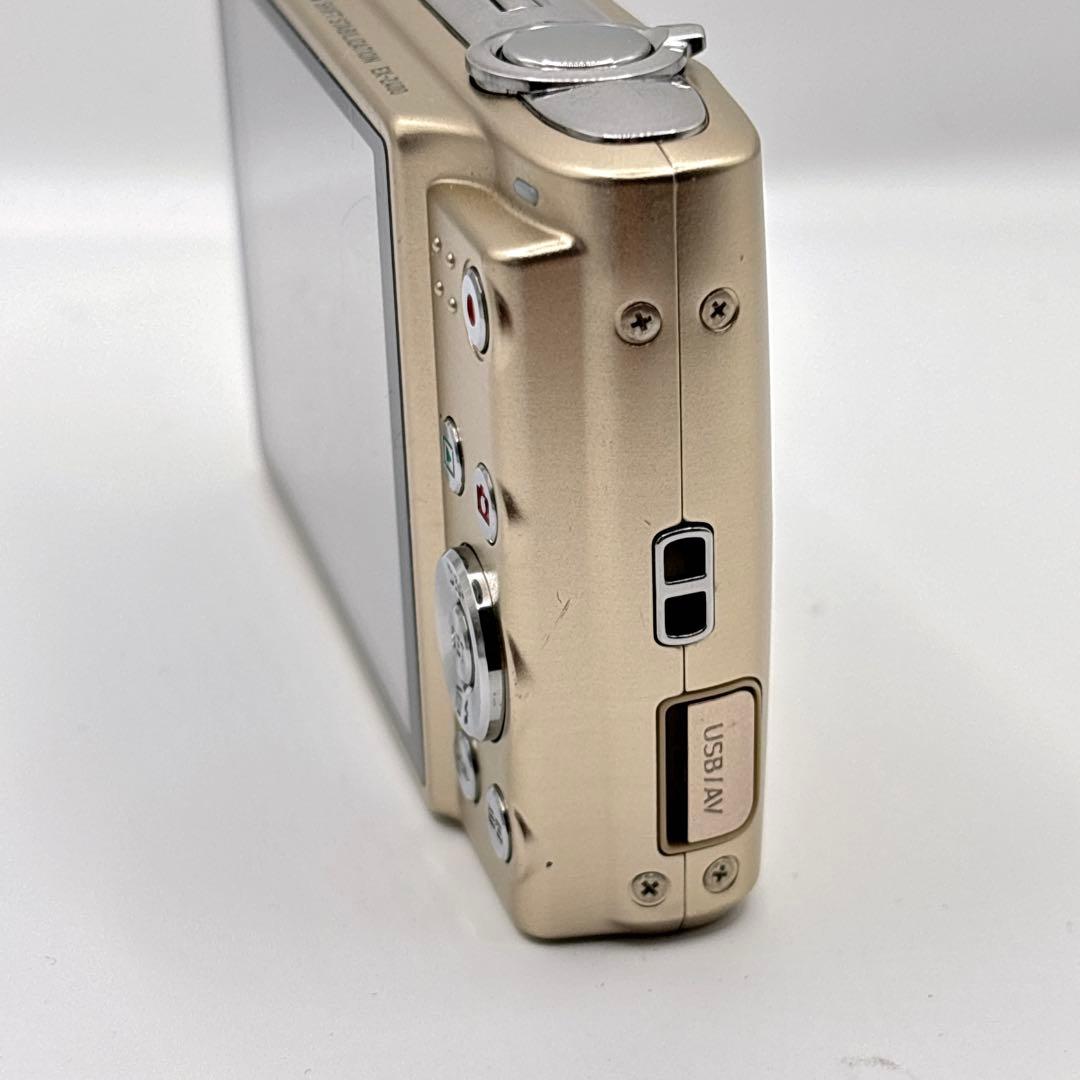 CASIO EXILIM EX-Z400 カシオ　デジカメ　コンデジ　ゴールド