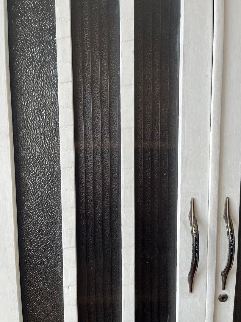 ヴィンテージ　木製キャビネット　ガラス扉