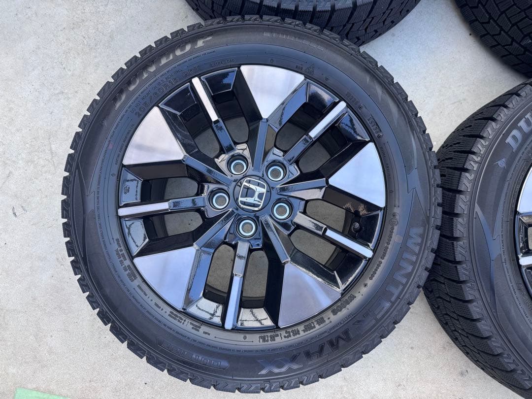 ステップワゴン　RP6,7,8 スタッドレスタイヤ　バリ溝