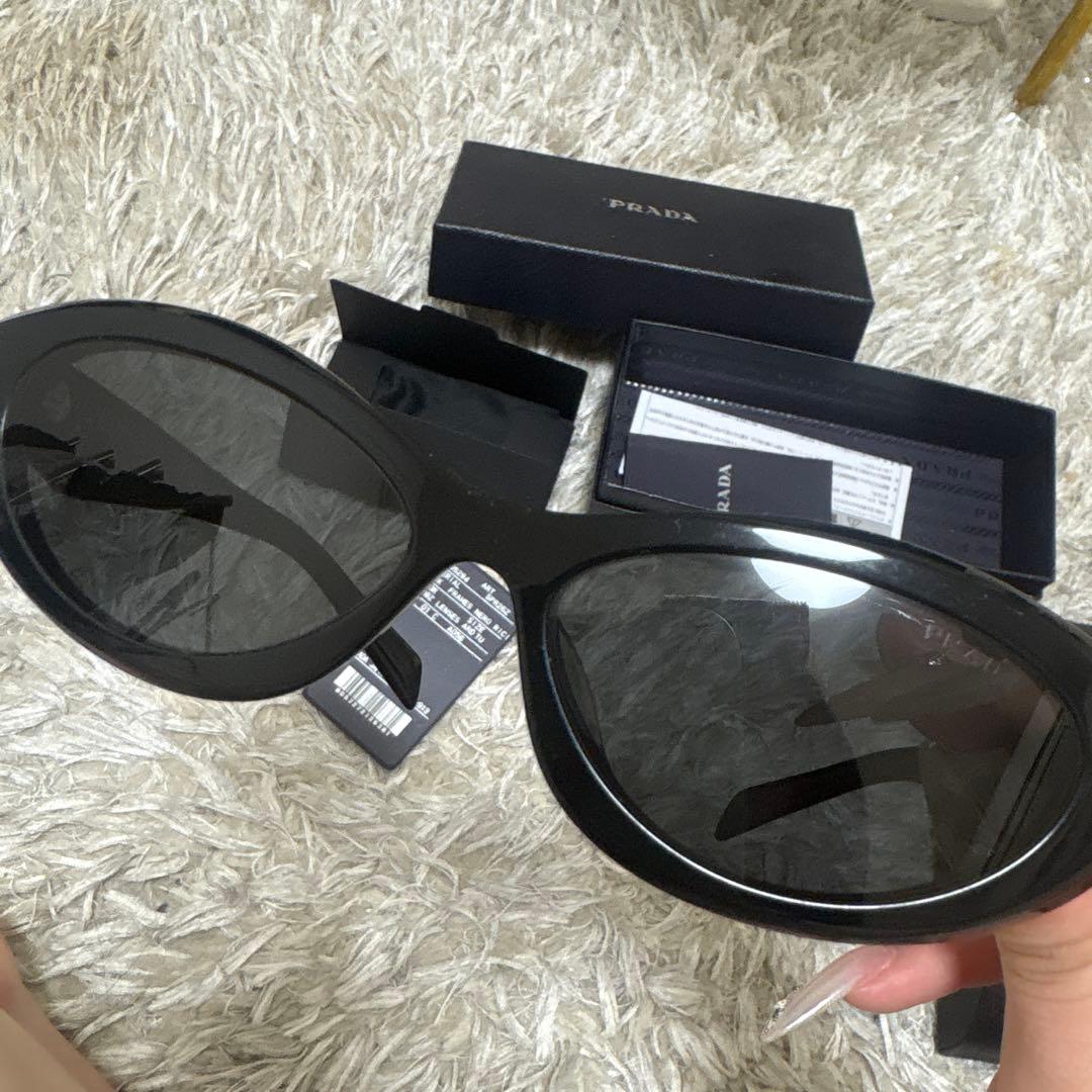 PRADA シンボル サングラス ブラック