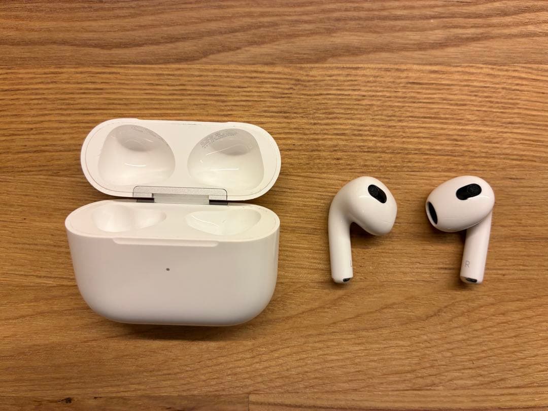 Apple AirPods3 本体　両耳　充電ケース付き