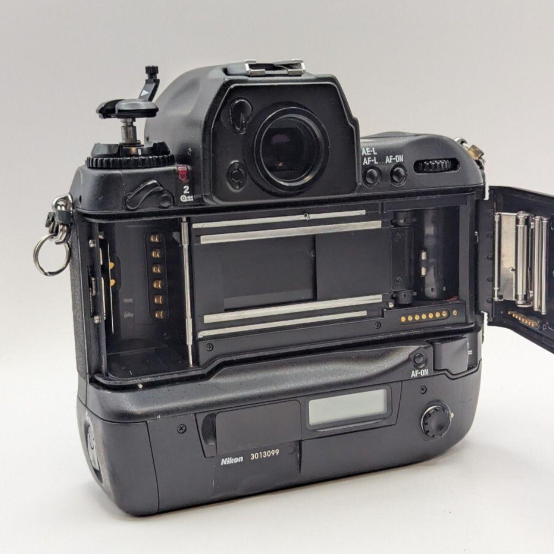 美品 Nikon F5 ボディ MF-28 マルチコントロールバック