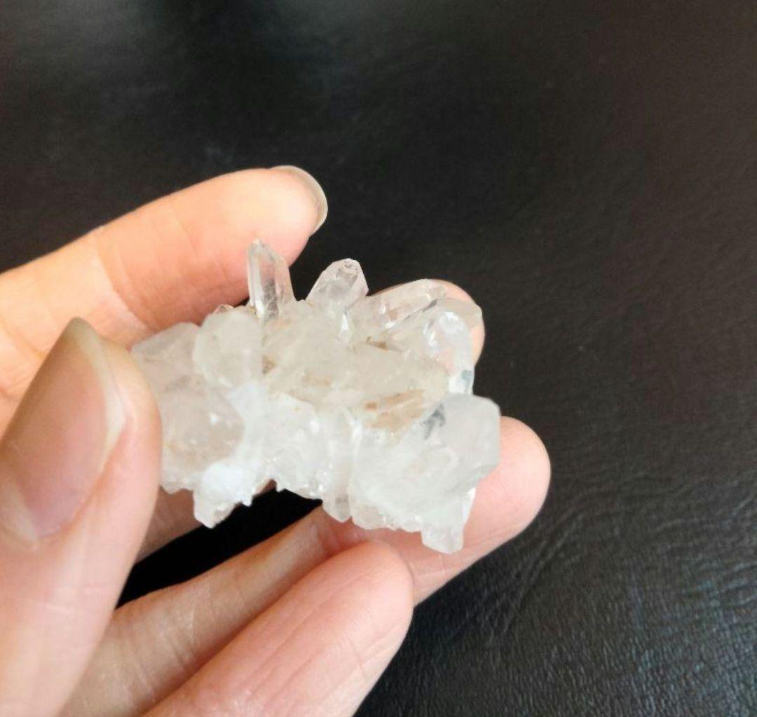 国産鉱物インクルージョン　山梨県　塩山竹森山　天然水晶　　トルマリン入り水晶