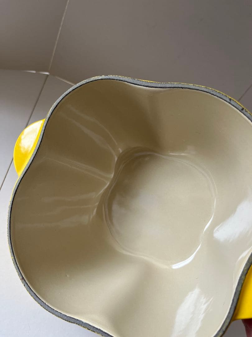 廃盤　ルクルーゼ　ココットピーマン　イエロー