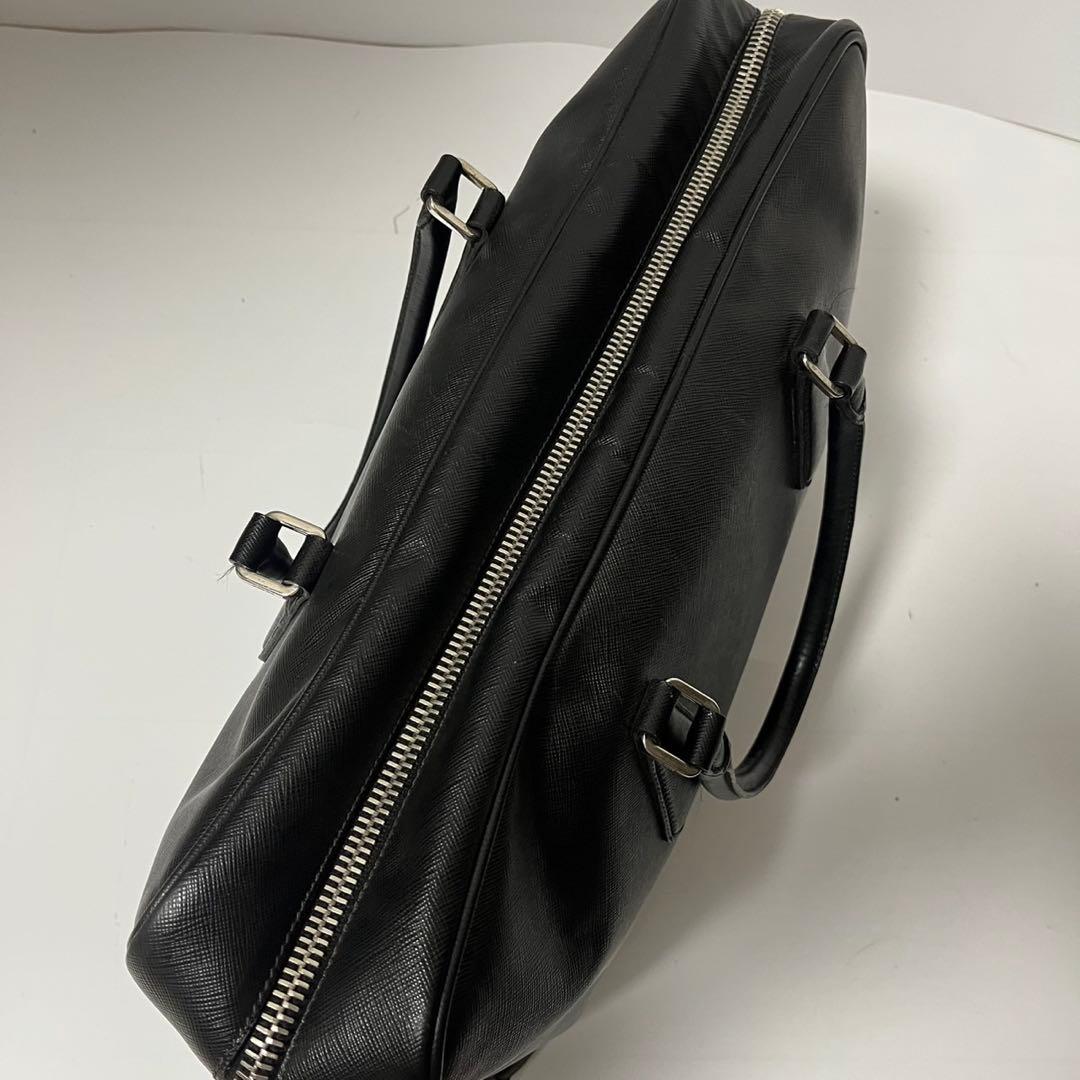 ✨良品✨　PRADA ビジネス　ハンドバッグ　レザー　革　　黒　レザー