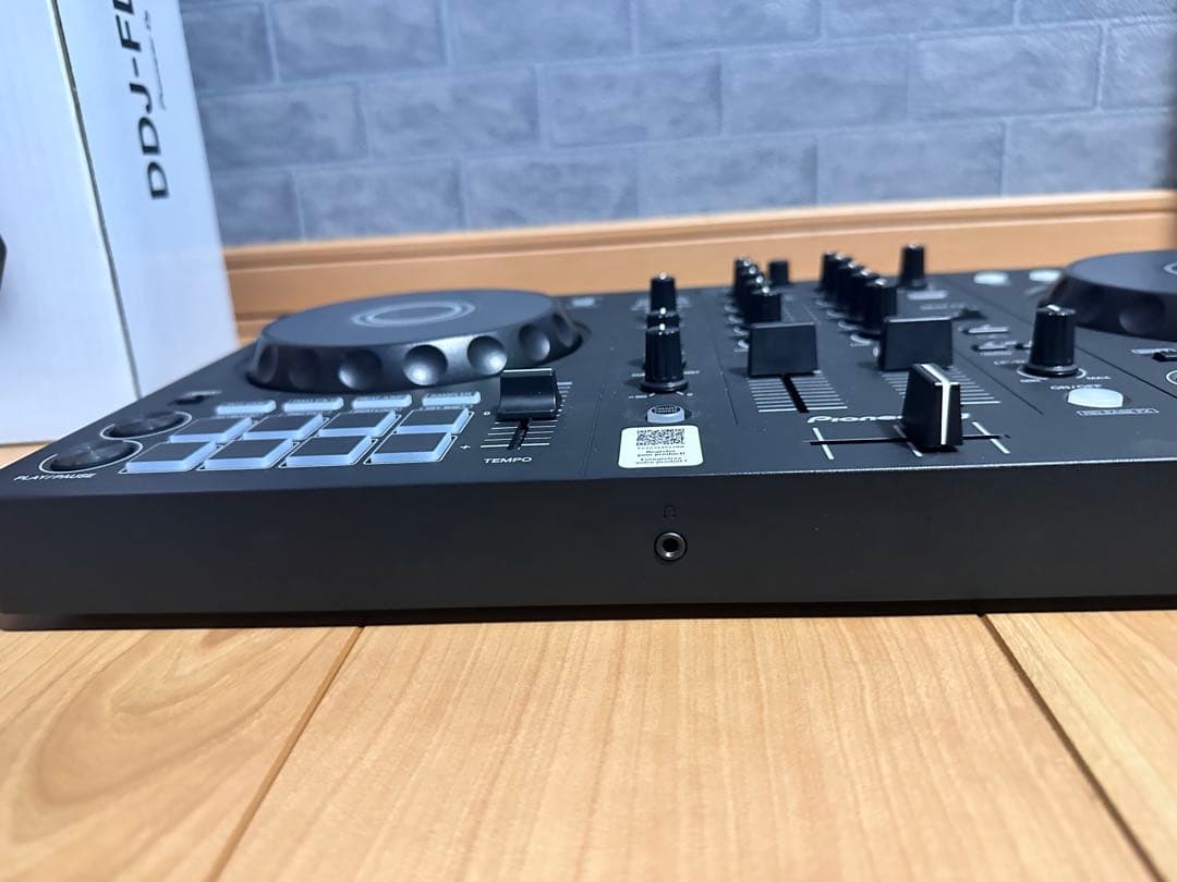 DJ機材 DDJ-FLX4