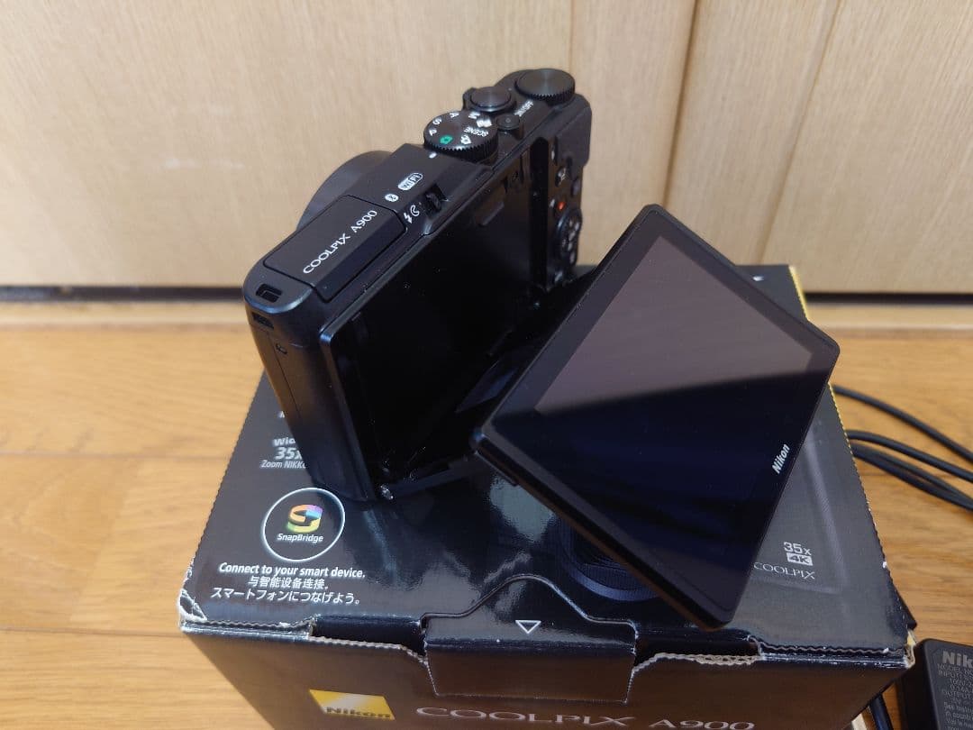 Nikon COOLPIX A900 ケース付