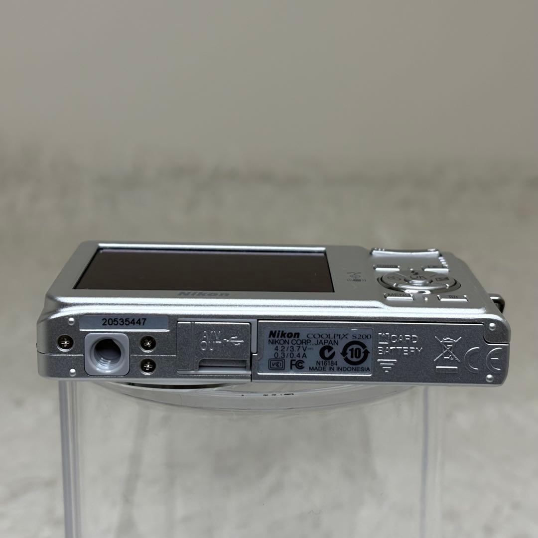 美品　Nikon カメラ　COOLPIX S200 充電器　箱　コンデジ　動作品