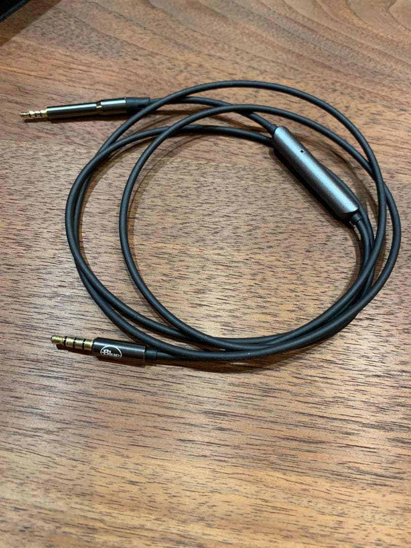 Mo-Fiモーファイ　アンプ内蔵ヘッドホン