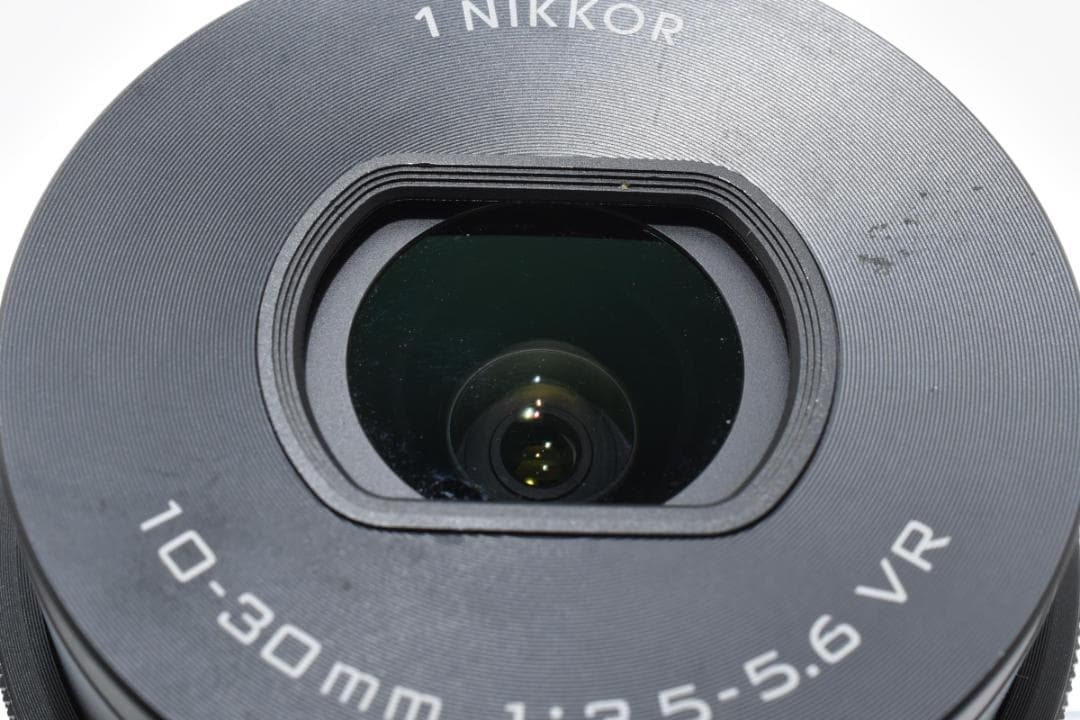 NIKON 1 J1 ホワイト＋10-30mm ショット数27600回 カメラ