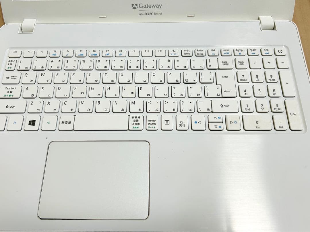 ノートPC ホワイト Corei5 SSD 256GB HDD 1TB オフィス