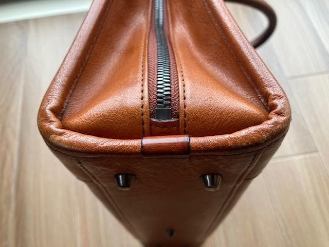 柏餅【状態良し】SLOW / スロー ビジネスバッグ 本革/レザー