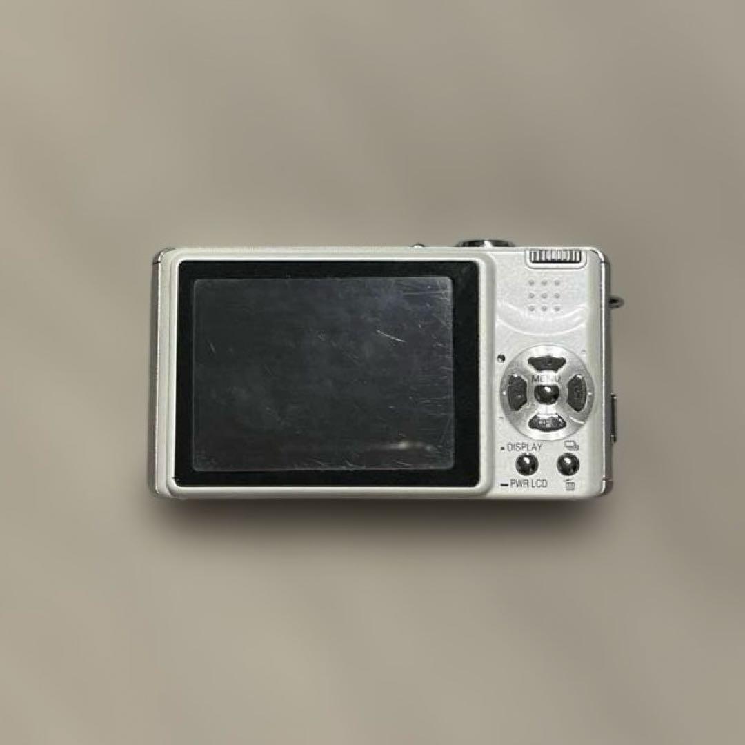 PanasonicLUMIXのデジタルカメラと周辺機器のまとめ売りセット