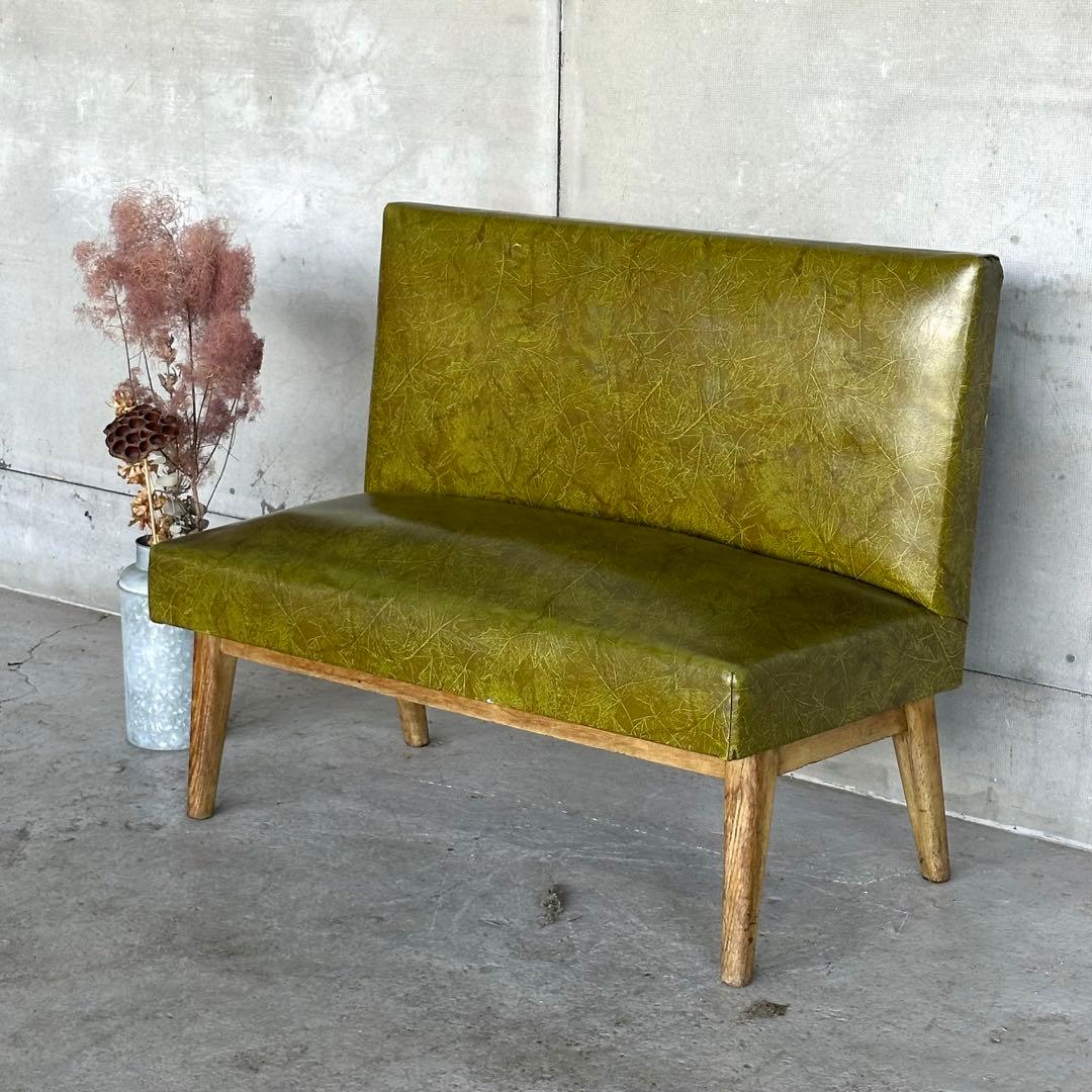 ✦1960-1970✦ 昭和レトロ 木製脚 ミッドセンチュリー ２人掛けソファー