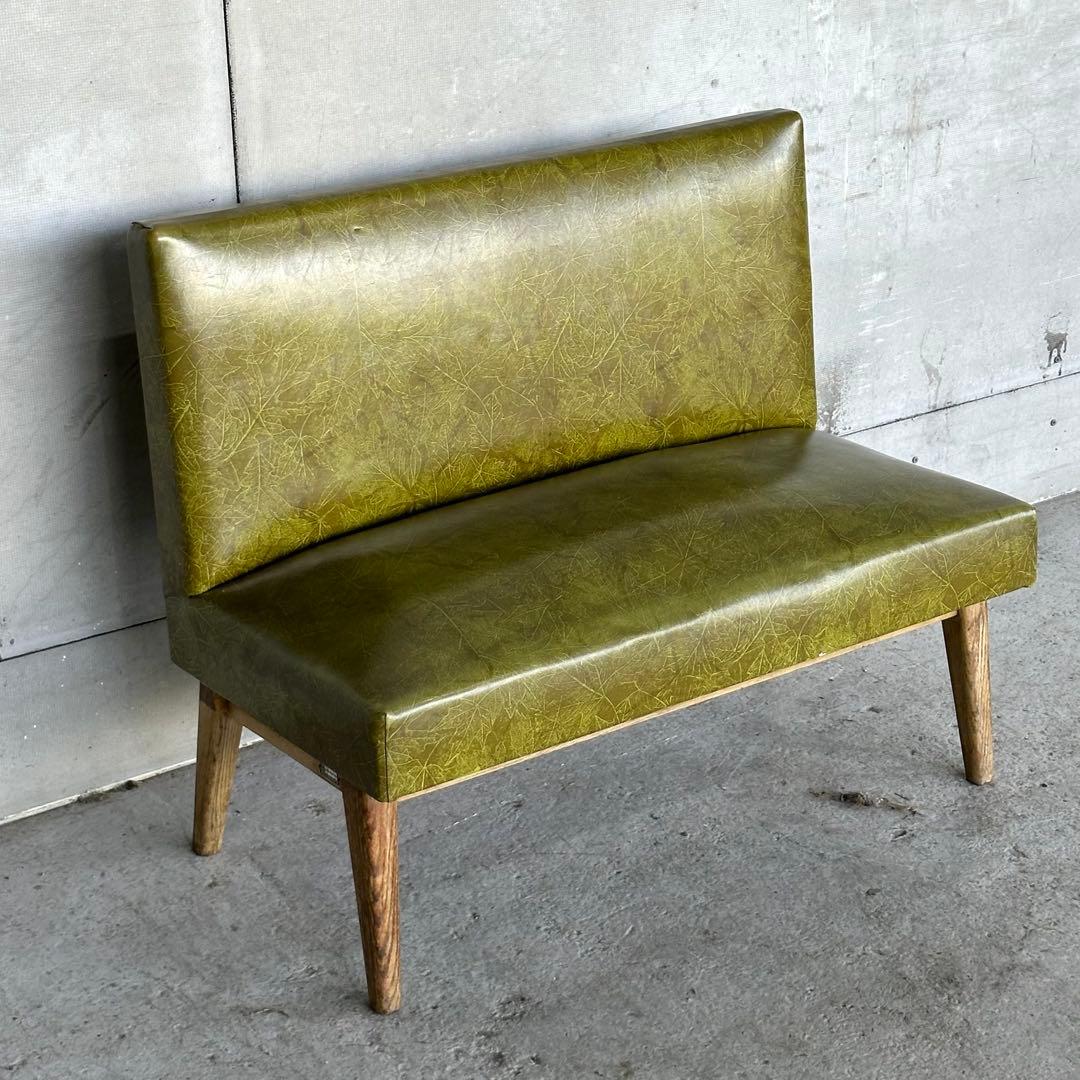 ✦1960-1970✦ 昭和レトロ 木製脚 ミッドセンチュリー ２人掛けソファー