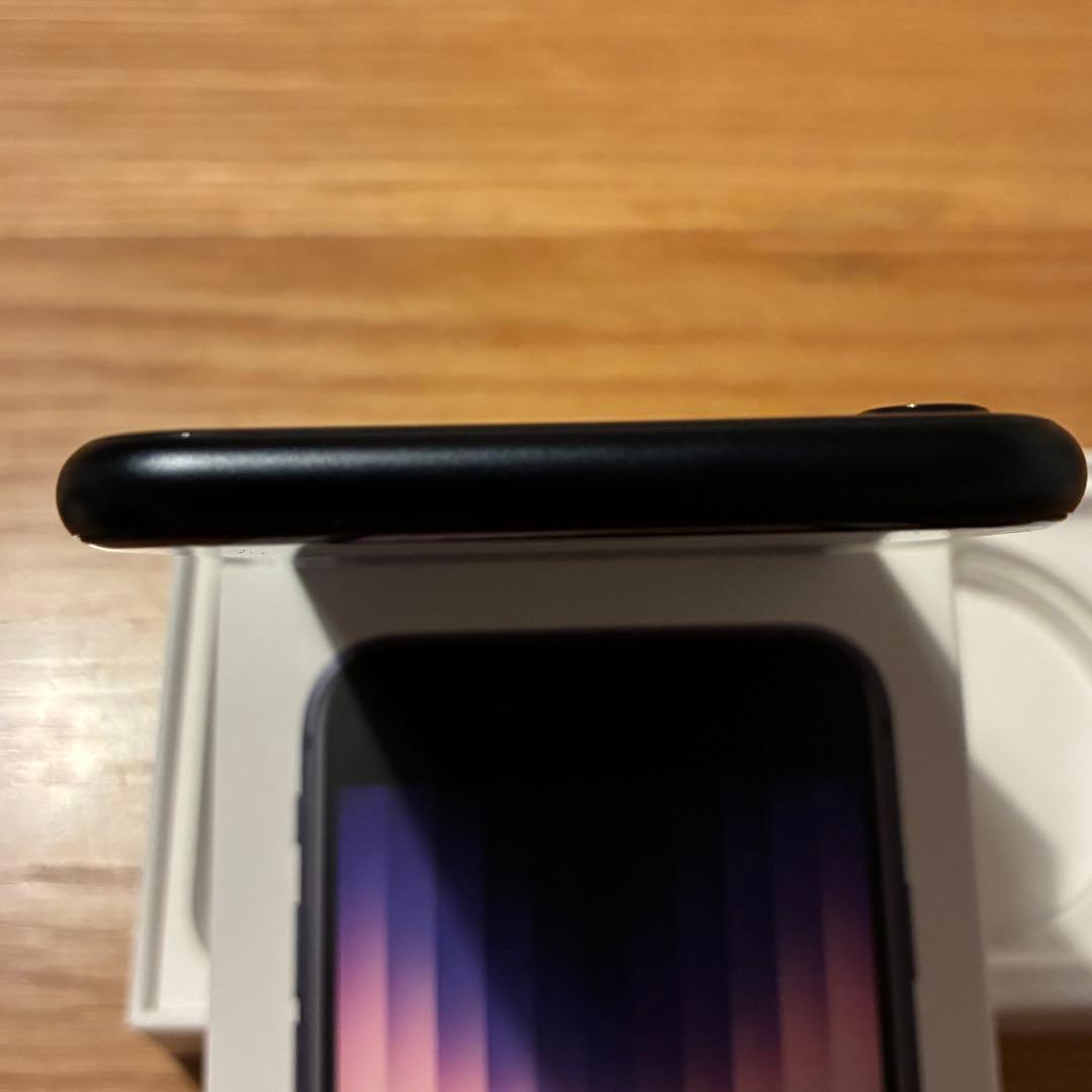 iPhone SE 第3世代/64GB/ミッドナイト/バッテリー最大容量79%