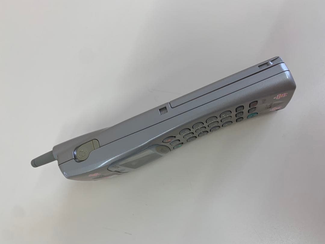 docomo デジタル・ムーバN203 ハローキティ 希少　カオハナ　ガラケー
