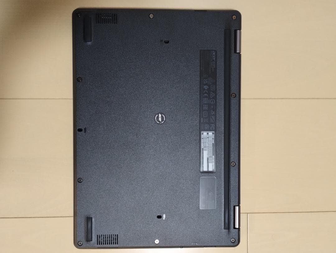 Chromebook本体 Acer Chromebook R753T-A14N