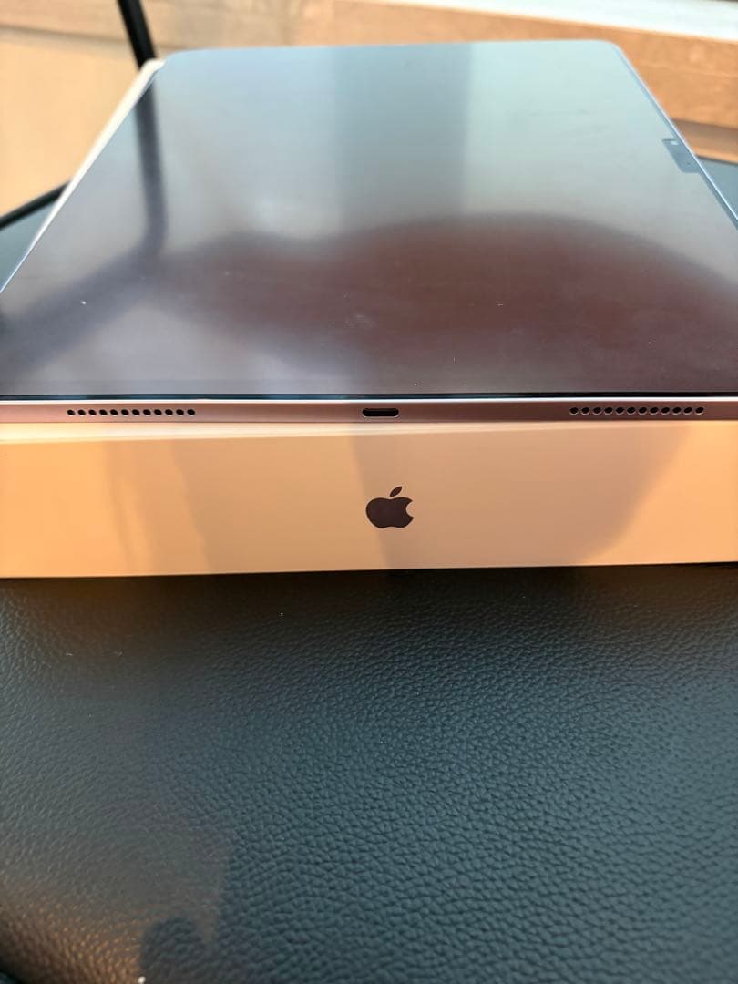 iPad Air 13inch M3 256GB パープル　美品