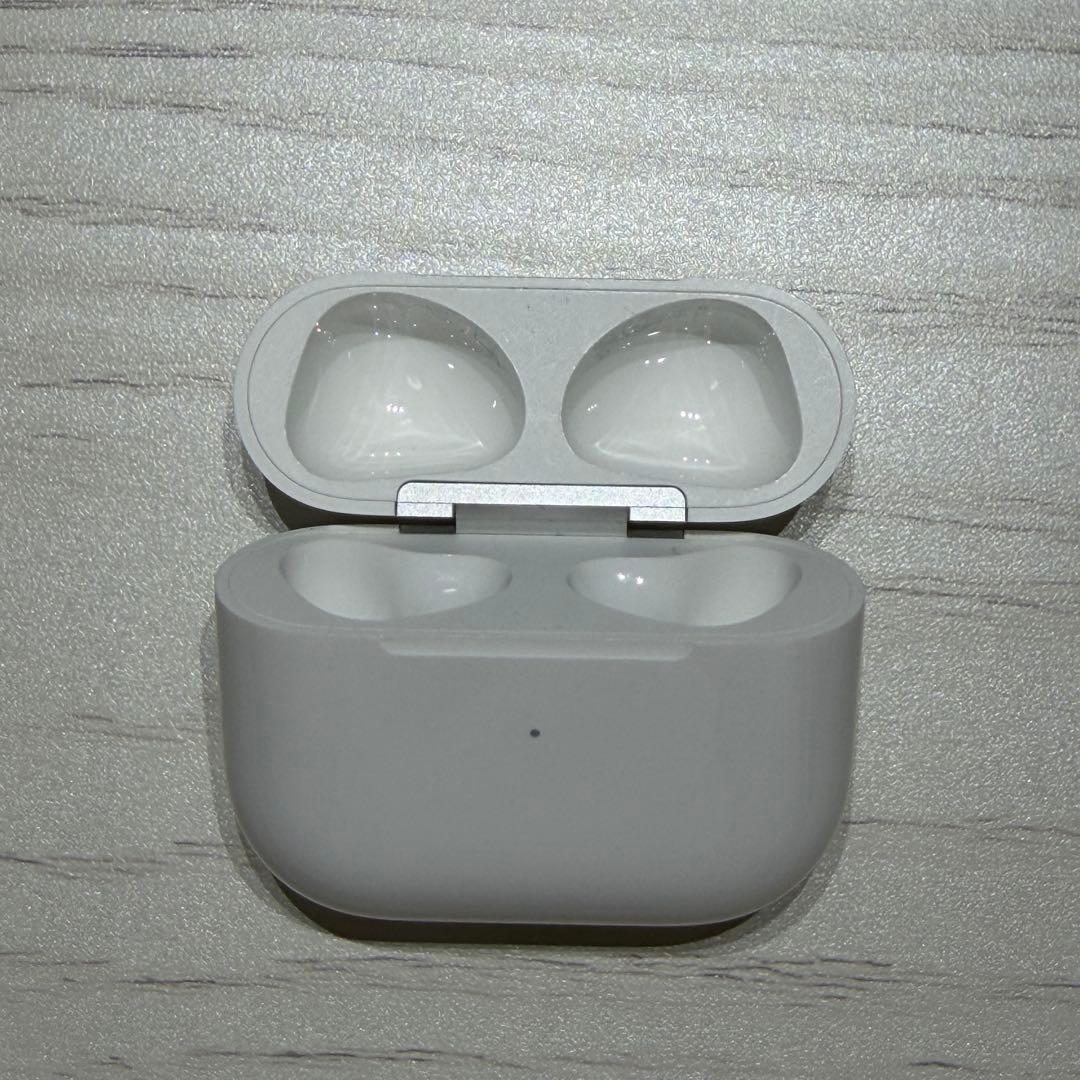 Apple AirPods 第3世代 MagSafe充電ケース