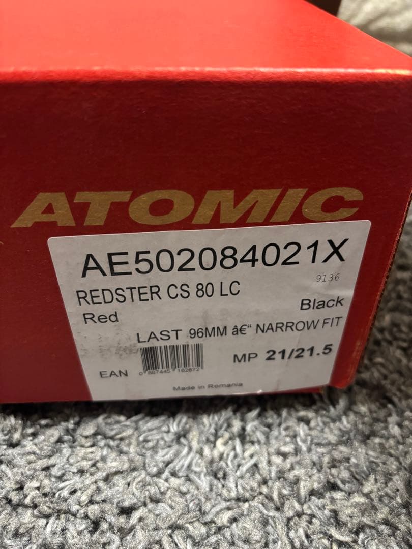 競技用スキーブーツ　ATOMIC REDSTER女性、子供用　21/21.5cm