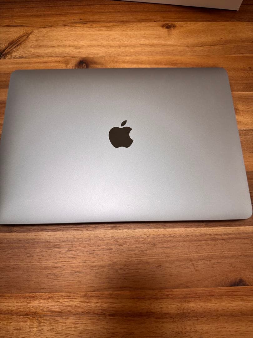 MacBook Pro13インチ 512GB/8GB (MXK52J/A)