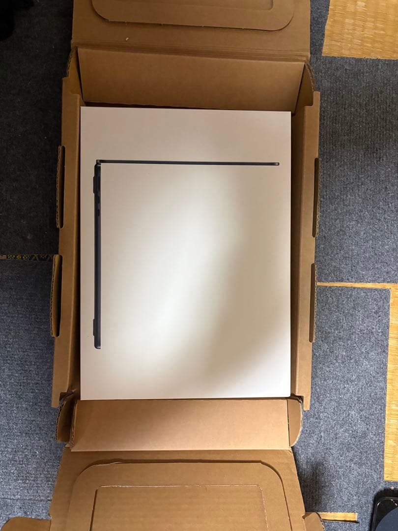 【バッテリー95%】MacBook Air M2 / 純正キーボードおまけ