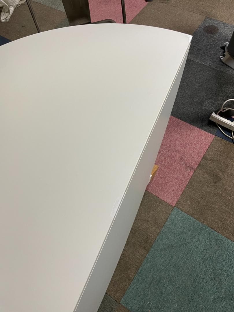 K★179 ボーコンセプト ラウンドテーブル ビルン