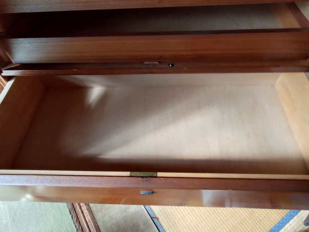 木製箪笥 スライド扉　観音扉　引出し付き(中古品)